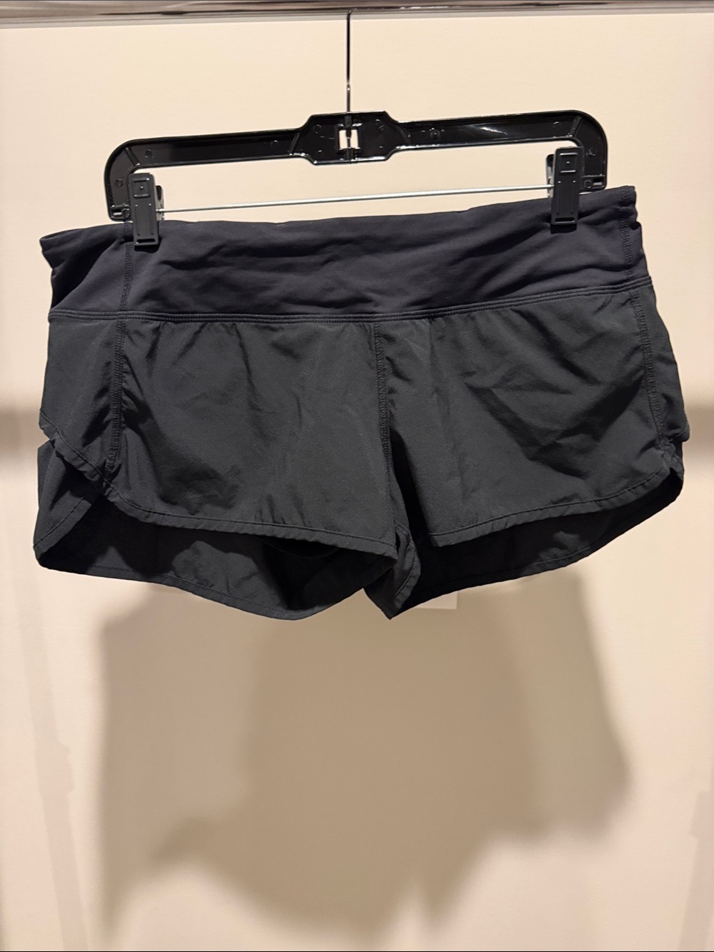 lululemon black running shorts 2.5” size 10